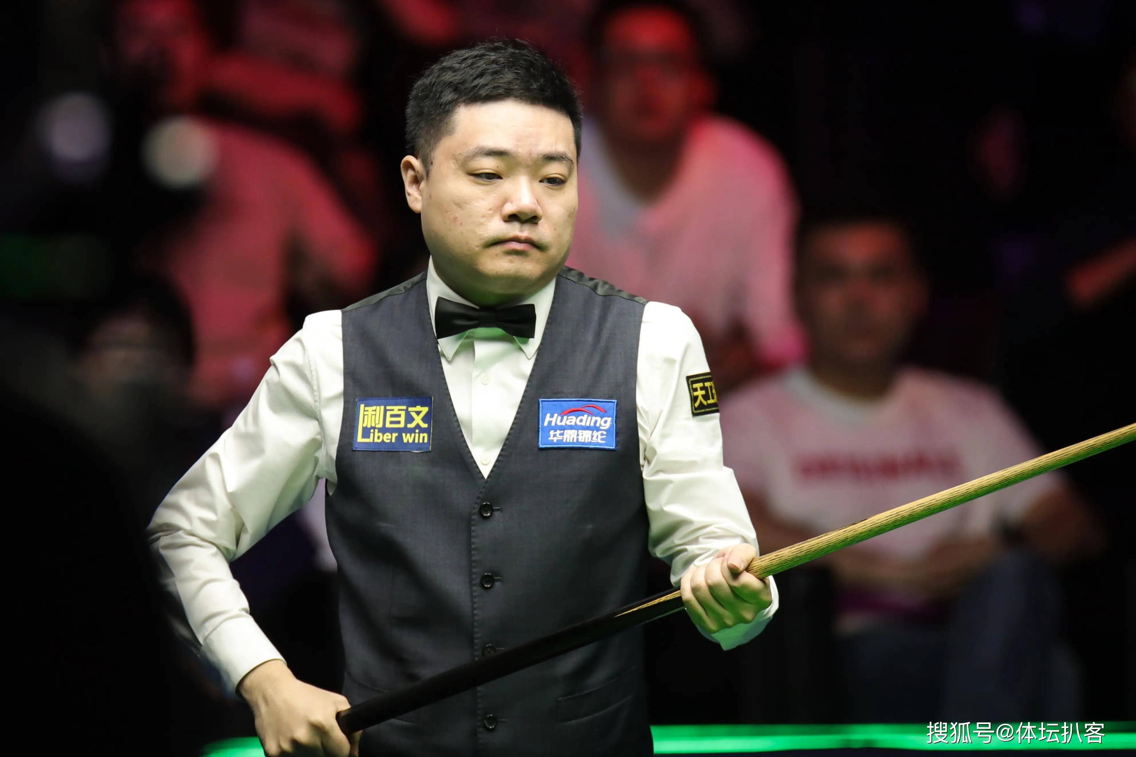 米兰百家乐-丁俊晖刷新世界纪录，羽毛球队教练激动落泪